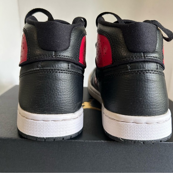 Nike Air Jordan Access Bred Black Red Mens 7.5 AR3762-006 Mid Jumpman sneakers - Picture 5 of 15